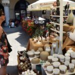 42. Międzynarodowe Targi Sztuki Ludowej  na Rynku Głównym w Krakowie / Marek Lasyk / Radio Kraków