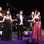 Kielce. Tarasy Sztuki KCK. Koncert muzyki operowej i operetkowej pt. „To, co najpiękniejsze” w wykonaniu zespołu muzyki wiedeńskiej „Strauss Ensemble” / Jarosław Kubalski / Radio Kielce