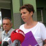 Starachowice. Konferencja ws. opłat za śmieci. Na zdjęciu (od lewej): radni Rady Miasta Starachowice z Klubu Prawa i Sprawiedliwości: Zygmunt Andrejas i Marta Zięba / Anna Głąb / Radio Kielce