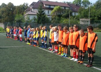 Kunów. Turniej piłkarski o puchar Młodzieżowej Rady Miejskiej / Anna Głąb / Radio Kielce