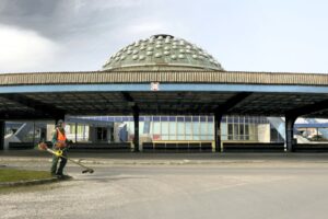 06.04.2016 Kielce. Dworzec PKS. / Jarosław Kubalski / Radio Kielce