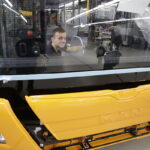 10.10.2016 Starachowice. Zakład MAN. Produkcja autobusów. / Jarosław Kubalski / Radio Kielce