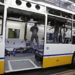 10.10.2016 Starachowice. Zakład MAN. Produkcja autobusów. / Jarosław Kubalski / Radio Kielce