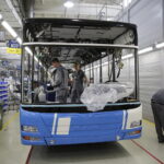 10.10.2016 Starachowice. Zakład MAN. Produkcja autobusów. / Jarosław Kubalski / Radio Kielce