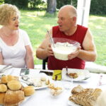 04.08.2018 Radio Kielce. Śniadanie w ogrodzie. Grzegorz Russak i prowadząca program Magdalena Sitek / Jarosław Kubalski / Radio Kielce