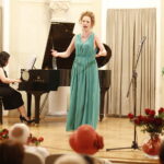 16.08.2018 Busko - Zdrój. II Ogólnopolski Konkurs Wokalny „Bella Voce”. Gala finałowa w sanatorium "Marconi". Wiktoria Wizner / Jarosław Kubalski / Radio Kielce