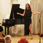 16.08.2018 Busko - Zdrój. II Ogólnopolski Konkurs Wokalny „Bella Voce”. Gala finałowa w sanatorium "Marconi". Ewa Lopocz / Jarosław Kubalski / Radio Kielce