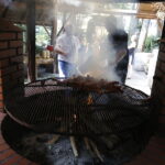 24.08.2018 Cedzyna. Kieleckie Stowarzyszenie Chorych na Stwardnienie Rozsiane świętuje dziś 25 lecie istnienia. Uroczystości jubileuszowe hotelu Echo zakończył grill / Jarosław Kubalski / Radio Kielce