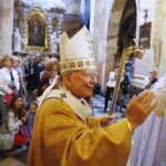 26.08.2018 Jędrzejów. Archiopactwo cystersów.  Msza w 800 lecie przybycia do Jędrzejowa bł Wincentego Kadłubka. Arcybiskup Marek Jędraszewski / Jarosław Kubalski / Radio Kielce