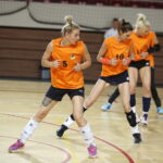 28.08.2018 Ostrowiec Świętokrzyski. Konferencja prasowa i trening z udziałem siatkarek KSZO / Jarosław Kubalski / Radio Kielce