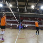 28.08.2018 Ostrowiec Świętokrzyski. Konferencja prasowa i trening z udziałem siatkarek KSZO / Jarosław Kubalski / Radio Kielce