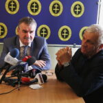 30.08.2018 Kielce. Prezydent Wojciech Lubawski podczas konferencji prasowej na której ogłosił. ze będzie się ubiegał o reelekcje. Obok radny Witold Borowiec / Jarosław Kubalski / Radio Kielce