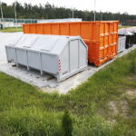 17.08.2018 Dąbrowa. Punkt Selektywnej Zbiórki Odpadów Komunalnych / Jarosław Kubalski / Radio Kielce