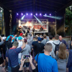 Zespół JWP/BC na scenie Koncertowego Lata Radia Kielce w Parku Miejskim / Piotr Michalski / Radio Kielce