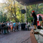 Zespół JWP/BC na scenie Koncertowego Lata Radia Kielce w Parku Miejskim / Piotr Michalski / Radio Kielce