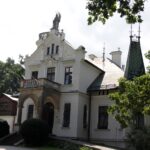 Oblęgorek. Pałacyk Henryka Sienkiewicza. Raport Dnia / Krzysztof Bujnowicz / Radio Kielce