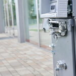 Bankomat przy Rossmanie na ulicy Jana Nowaka Jeziorańskiego / Marzena Mąkosa / Radio Kielce