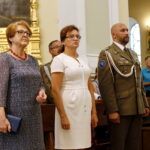 Obchody 74. rocznicy wybuchu Powstania Warszawskiego. Msza święta w kościele Garnizonowym pw. Matki Bożej Królowej Polski. Na zdjęciu od lewej: Maria Zuba - poseł PiS, Agata Wojtyszek - wojewoda świętokrzyski i płk Paweł Chabielski / Marzena Mąkosa / Radio Kielce