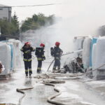 Pożar hurtowni zniczy przy ulicy Ściegiennego / Marzena Mąkosa / Radio Kielce