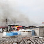 Pożar hurtowni zniczy przy ulicy Ściegiennego / Marzena Mąkosa / Radio Kielce