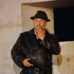 Inscenizacja upamiętniająca rocznicę rozbicia więzienia UB w Ośrodku Myśli Patriotycznej i Obywatelskiej w Kielcach przy ulicy Zamkowej / Marzena Mąkosa / Radio Kielce