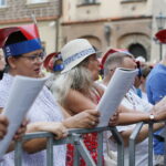 Lekcja śpiewania piosenek legionowych / Marzena Mąkosa / Radio Kielce