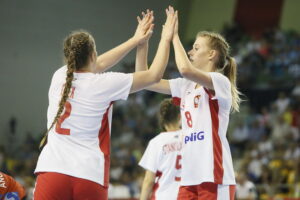Młodzieżowe Mistrzostwa Świata kobiet do lat 18. Mecz Polska - Angola / Marzena Mąkosa / Radio Kielce