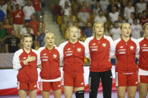 Młodzieżowe Mistrzostwa Świata kobiet do lat 18. Mecz Polska - Słowacja / Marzena Mąkosa / Radio Kielce
