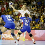 Młodzieżowe Mistrzostwa Świata kobiet do lat 18. Mecz Polska - Słowacja. Magda Więckowska / Marzena Mąkosa / Radio Kielce