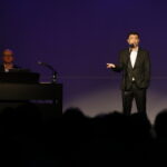 Kacper Kuszewski i jego „Album rodzinny” - Tarasy Sztuki Kieleckiego Centrum Kultury / Marzena Mąkosa / Radio Kielce