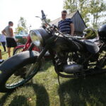 Świętokrzyski Zlot Motocykli SHL i Pojazdów Zabytkowych / Marzena Mąkosa / Radio Kielce