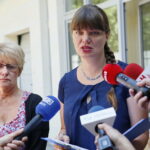 Konferencja Kukiz'15. Na zdjęciu od lewej: Dorota Koczwańska-Kalita - naczelnik kieleckiej delegatury Instytutu Pamięci Narodowej i Magdalena Fogiel-Litwinek -  prezes świętokrzyskiego Stowarzyszenia Kukiz'15 / Marzena Mąkosa / Radio Kielce