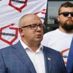 Konferencja prasowa posła Piotra Liroya-Marca. Na zdjęciu: Michał Piotrowski - szef sztabu wyborczego  / Marzena Mąkosa / Radio Kielce