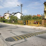 Nowy próg zwalniający na ulicy Naruszewicza / Marzena Mąkosa / Radio Kielce