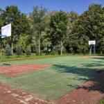 Szkoła Podstawowa im. Henryka Sienkiewicza. Boisko / Marzena Mąkosa / Radio Kielce