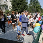 Otwarcie placu zabaw na osiedlu Ściegiennego / Marzena Mąkosa / Radio Kielce