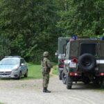 Ostrowiec. Niewybuch nieopodal kompleksu rekreacyjno-wypoczynkowym na Gutwinie znalazł przechodzień / Emilia Sitarska / Radio Kielce