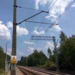 Skarżysko-Kościelne. Modernizacja stacji kolejowej. Wymieniane są tory i sieć trakcyjna, modernizowane są perony / Wiktor Dziarmaga / Radio Kielce