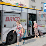 Z powodu protestu kierowców Miejskiego Zakładu Komunikacyjnego autobusy w Starachowicach kursują według sobotnich rozkładów, co oznacza, że kursów jest znacznie mniej / Krzysztof Bujnowicz / Radio Kielce