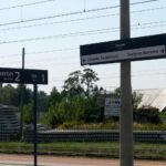 Starachowice Wschodnie. Modernizacja stacji kolejowej. Wymieniane są tory i sieć trakcyjna, modernizowane są perony / Anna Głąb / Radio Kielce