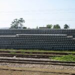 Starachowice Wschodnie. Modernizacja stacji kolejowej. Wymieniane są tory i sieć trakcyjna, modernizowane są perony / Anna Głąb / Radio Kielce