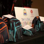 Sandomierz. Rozdanie wyprawek w ramach akcji „Tornister pełen uśmiechu” / Radio Kielce