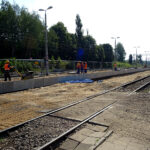 Wąchock. Modernizacja stacji kolejowej. Wymieniane są tory i sieć trakcyjna, modernizowane są perony / Tomasz Piwko / Radio Kielce