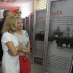 Wernisaż wystawy „W drodze do Niepodległości” w Świętokrzyskim Urzędzie Wojewódzkim / Aneta Strzępka / Radio Kielce