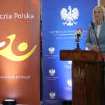 Wernisaż wystawy „W drodze do Niepodległości” w Świętokrzyskim Urzędzie Wojewódzkim. Na zdjęciu: Renata Janik - doradca wicepremiera oraz ministra nauki i szkolnictwa wyższego Jarosława Gowina / Aneta Strzępka / Radio Kielce