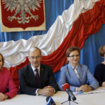 Wizyta Ministra Inwestycji i Rozwoju Jerzego Kwiecińskiego w regionie świętokrzyskim. Od lewej: Anna Krupka - poseł PiS, Jerzy Kwieciński - Minister Inwestycji i Rozwoju, Agata Wojtyszek - wojewoda świętokrzyski, Maria Zuba - poseł PiS / Michał Kita / Radio Kielce