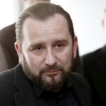 19.01.2016 Kielce. Poseł Piotr Liroy Marzec podczas otwarcia swojego biura poselskiego. / Jarosław Kubalski / Radio Kielce