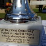 III Bieg Ziemi Opatowskiej. Dekoracja najlepszych biegaczy / Emilia Sitarska / Radio Kielce