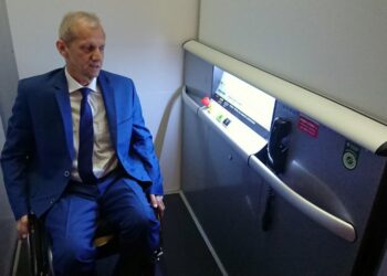 W Warsztacie Terapii Zajęciowej w Belnie, w gminie Zagnańsk oddano do użytku windę przystosowaną do potrzeb osób niepełnosprawnych / Iwona Murawska / Radio Kielce