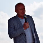 Obchody jubileuszu 60-lecia GKS Rudki. Prezes Świętokrzyskiego Związku Piłki Nożnej Mirosław Malinowski / Agata Sałata